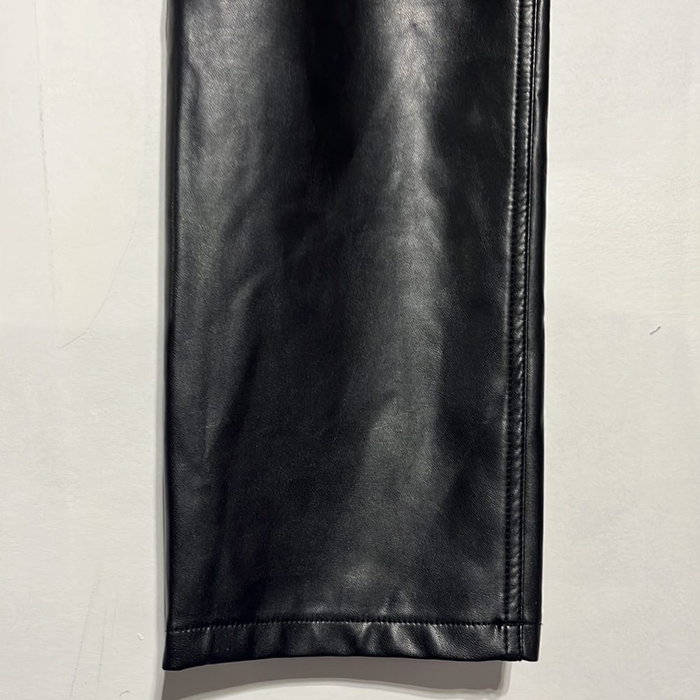 Abercrombie & Fitch Black Vegan Leather 90s Ultra High Rise Straight Leg Pants - Picture 4 of 10